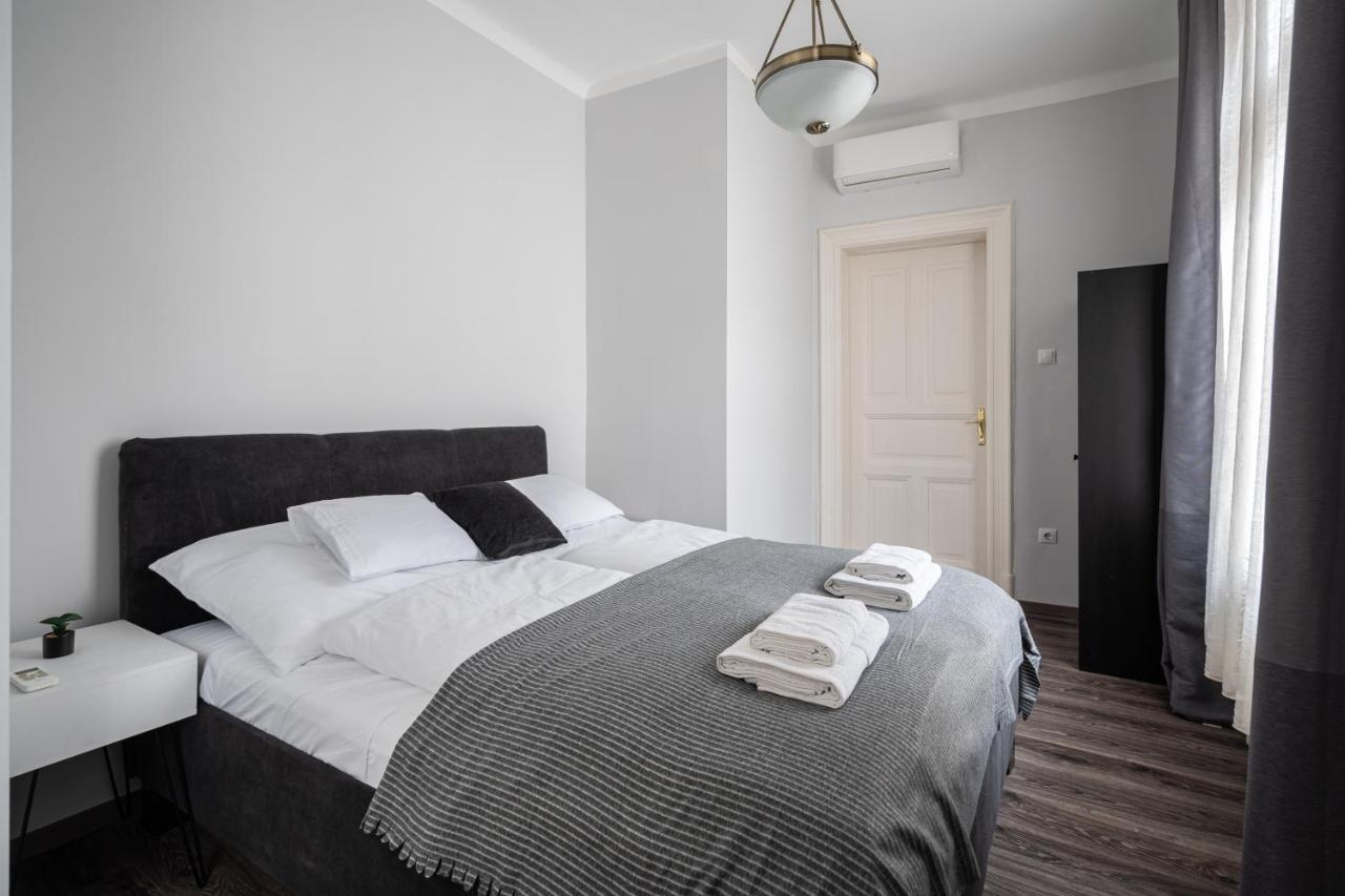 Szentkiralyi Apartman 2 Appartamento *