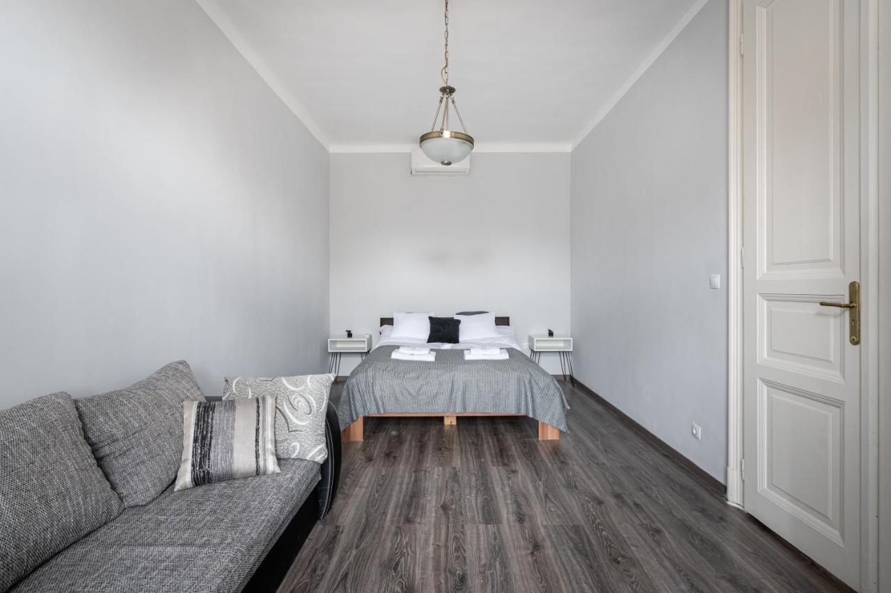 Szentkiralyi Apartman 2 Appartamento